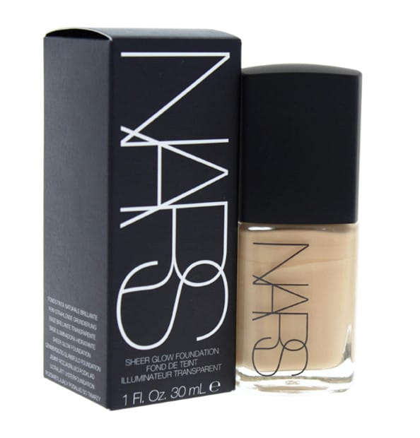 foundations for glowy skin