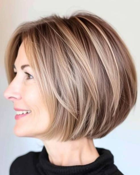 stylish short haircuts for older women